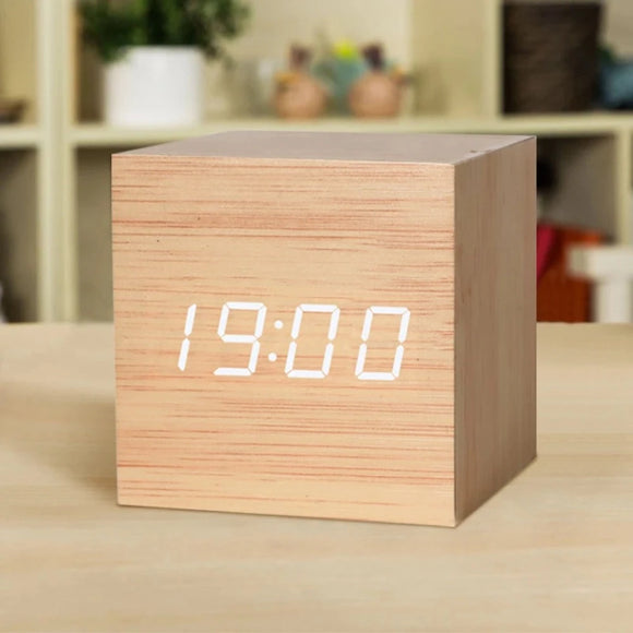 Holz Uhr Retro LED Wecker - Nordic Stil Braun - Tinisu