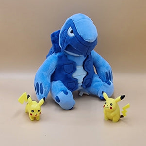 Pokemon Karippas Kuscheltier - 15 cm Plüschtier Carracosta