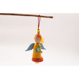 Engel Weihnachtsschmuck  Dekorativ und Ansprechend, ist dieses 3er Set von Engeln zum aufhängen aus Holz  Die mit liebe zum Detail gebauten Engel sind eine Optische Bereicherung für jede Weihnachtsdeko.