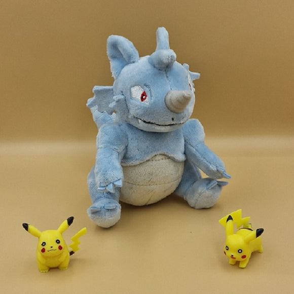 Pokemon Rizeros Kuscheltier - 15 cm Plüschtier Rhydon - Tinisu