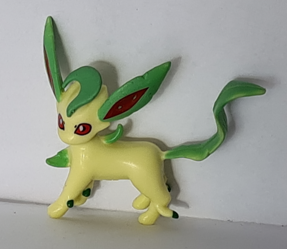 Kuscheliges Leafeon Plüschtier - Schlafendes Pokémon Für Sammler