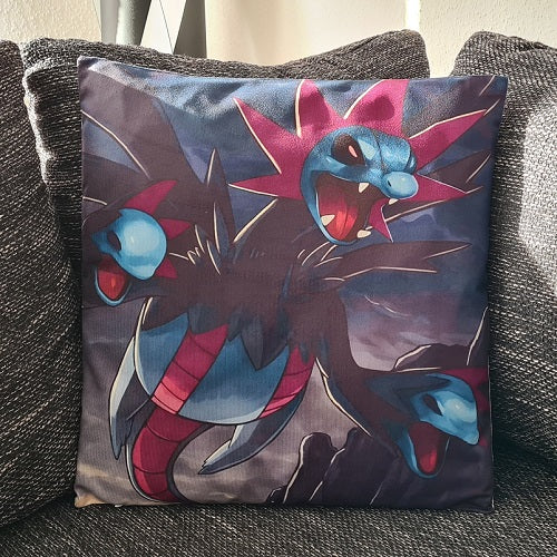 Pokemon Kissenbezug Trikephalo / Hydreigon 45cm x 45cm - Tinisu