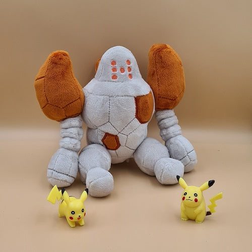 Pokemon Regirock Kuscheltier - 13 cm Plüschtier - Tinisu